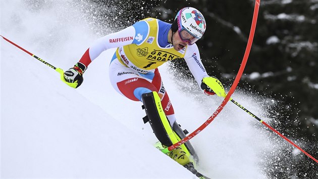 Daniel Yule v prvnm kole slalomu SP v Alta Badii