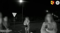 Policisty se dvakrát během jedné noci pokusily uplatit opilé řidičky