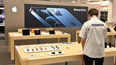 Apple Shop v prodejn Electro World na praském Zliín