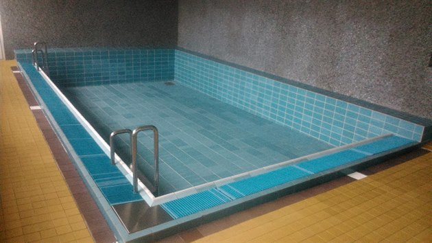Bazén v Dobrušce v prosinci otevřel jen saunu, protože ve městě bylo příliš nemocných s covidem-19. Od 18. prosince 2020 je zcela uzavřen kvůli vládním opatřením.