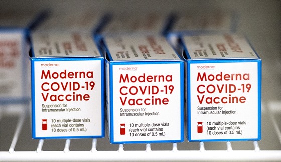 Vakcína proti koronaviru od americké společnosti Moderna. (30. prosince 2020)