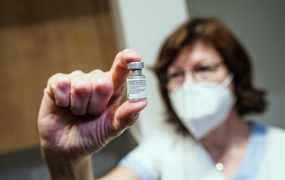 Začátek očkování proti onemocnění covid-19 ve Zlínském kraji.