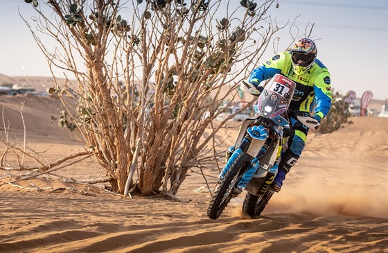eský motocyklista Martin Michek bhem Rallye Dakar