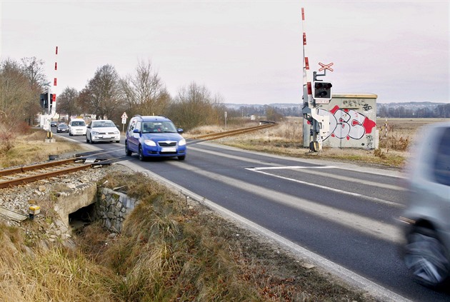 Jiní tangenta protne i elezniní tra ped Velnou u eských Budjovic.