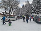 Mnoho turist vyrazilo v sobotu i na Modravu. (9. ledna 2021)