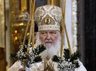 Moskevský patriarcha Kirill slouí pravoslavnou vánoní mi. (6. ledna 2021)