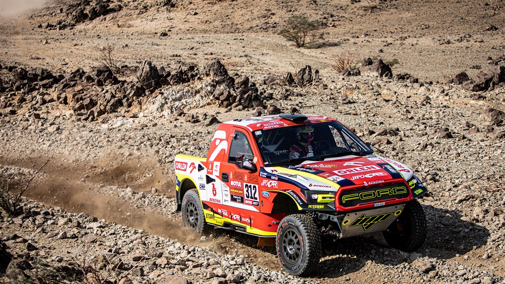 ONLINE: Dakar začal. Prokop byl třetí, o stupně se rvou Valtr a Loprais