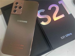 Napodobeniny modelu Galasy S21 od Samsungu