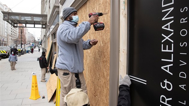 Obchodnci se ve Washingtonu pipravuj na masivn demonstrace. (4. ledna 2021)