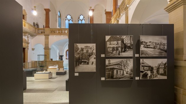 Fotografie, grafiky, architektonick modely pibliuj v Severoeskm muzeu v Liberci promny msta ve 20. stolet i neuskutenn vize.