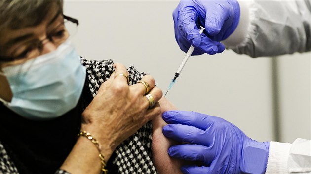 V pondělí začalo očkování proti koronaviru v německém spolkové zemi Šlesvicko-Holštýnsko. (4. ledna 2020)