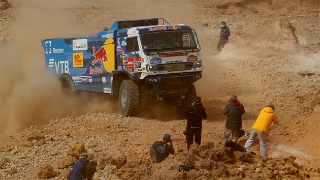 Andrej Karginov v pt etap Rallye Dakar.