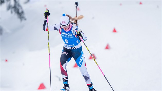 Eva Puskarkov ve sprintu v Oberhofu.