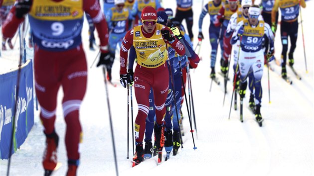 Alexandr Bolšunov během šesté etapy Tour de Ski