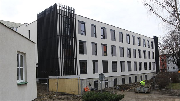 V Karviné slouží zdravotnickému personálu i pacientům první modulární budova pro nemocniční účely v Česku i na Slovensku.