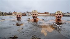 Tradiní rozplavby otuilc na Ti krále se tentokrát kvli covidu zúastnili...