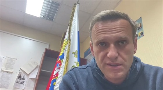 Alexej Navalnyj na policejní stanici v moskevské tvrti Chimki (18. ledna 2021)