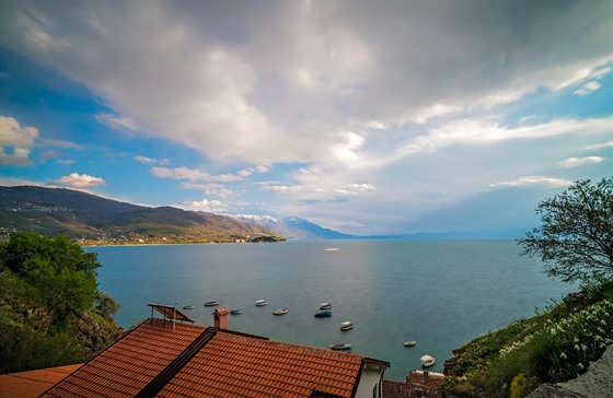 Ohridské jezero je nejstarším jezerem v Evropě.