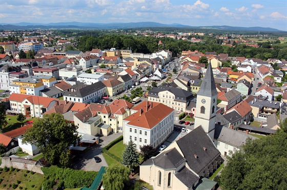Město Gmünd se nachází přímo na hranicích s Českou republikou. Češi tam pracují mimo jiné v místním wellness zařízení. 