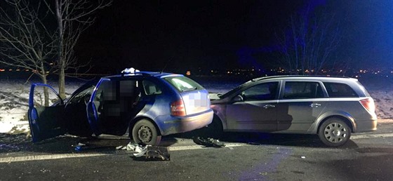 Při nehodě u Zlechova, z níž je podezřelý řidič dodávky, zemřel řidič vozu...