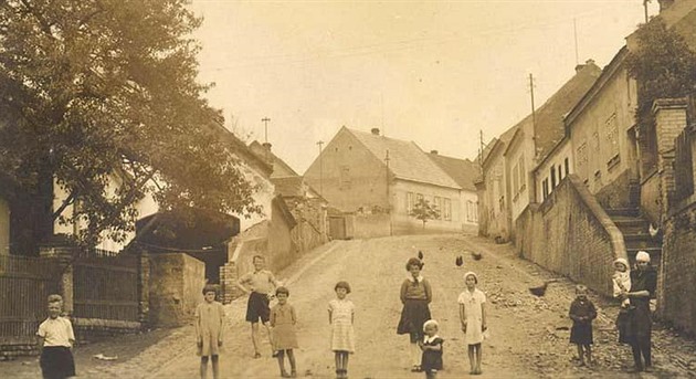 Nacisté věděli, že stopa je falešná. Přesto Lidice vyhladili