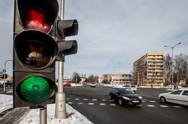Proměna křižovatky Mileta chvátá, zato severní obchvat Hradce se oddaluje