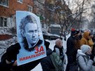 Protest na podporu Alexeje Navalného ped policejní stanicí v Moskv (18. ledna...