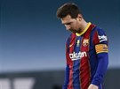 Lionel Messi dostal v závru zápasu o panlský Superpohár mezi Barcelonou a...