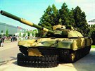 Modernizovaný tank T-72 od ukrajinsko-francouzského konsorcia, který byl byl...