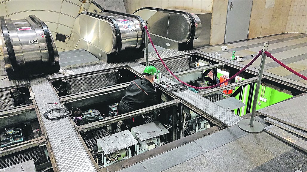 Instalace systému, který pohlídá pra�ské eskalátory
