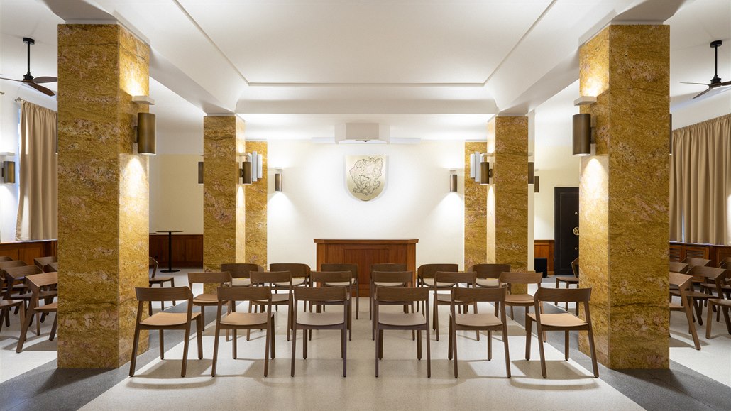 Za rok uspo�ádá d��ínský magistrát p�ibli�n� 200 ob�ad�, loni jich bylo kv�li...