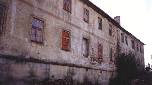 Klášter v 90. letech 20. století