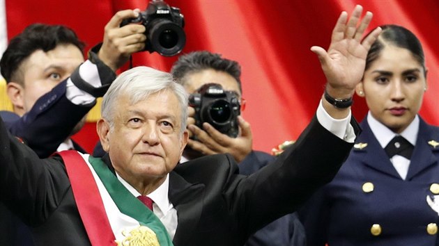 Nov mexick prezident Andrs Manuel Lpez Obrador pi inauguraci (1. prosince 2018)