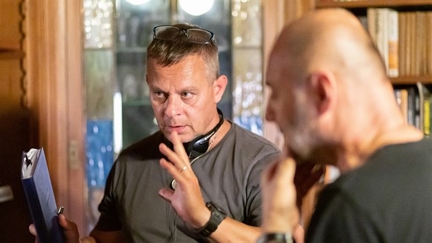 Filip Ren� p�i nat��en� krimiseri�lu Hlava Med�zy