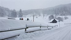 Zimní krajina u sjezdovky Horal ve Velkých Karlovicích. V okolí jsou desítky...