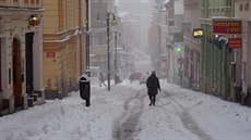 V noci na �tvrtek napadlo v Jablonci dal�ích 16 centimetr� sn�hu.