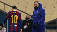 Zklamaný Lionel Messi a trenér Ronald Koeman po poráce ve finále panlského...