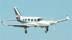 Malý dopravní letoun Piper PA-31