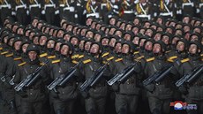Severní Korea na vojenské přehlídce v Pchjongjangu představila zbraně a... | na serveru Lidovky.cz | aktuální zprávy