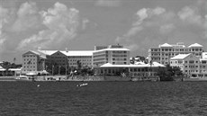 Hotel The Hamilton Princess na Bermudách, kde za II. světové války probíhala...