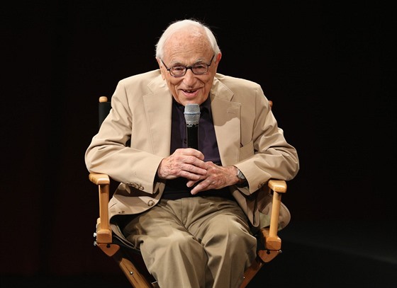 Americký scénárista Walter Bernstein na snímku z června 2016