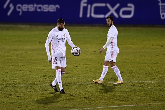 Hvězdy Realu Madrid, Karim Benzema (vlevo) a Eden Hazard (vpravo), během...