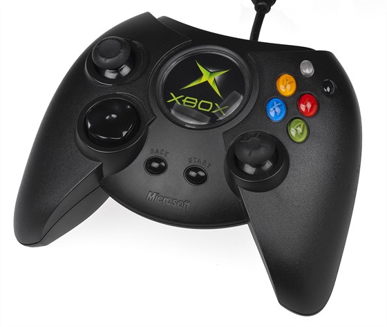 Xbox ovlada prvn generace (the Duke)