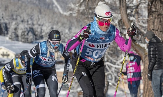 V mrazivém počasí vybojovala Kateřina Smutná (vpravo) páté místo.