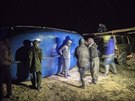 Západní Sahara. Paeráci lidí schovávají luny urené pro plavbu na Kanárské...