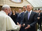 Joe Biden se setkal s papeem Frantikem ve Vatikánu. (29. dubna 2016)