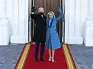 Prezident Joe Biden a první dáma Jill dorazili k Bílému domu. (20. ledna 2021)