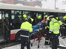 V Praze na Chodov se srazily dva autobusy. (26.1.2021)