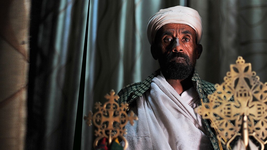 Křesťané hlásící se k Etiopské pravoslavné církvi věří, že ve městě Aksúm na...