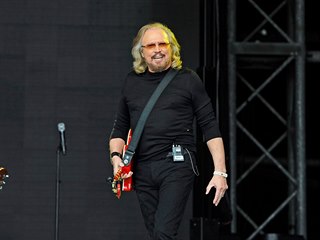 Zpěvák Barry Gibb z kapely Bee Gees